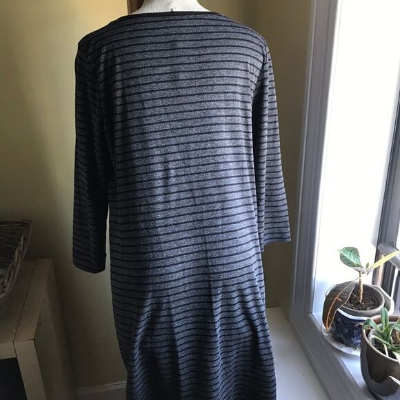 LOFT Shift Dress Grey with Black Stripes - Size M - Picture 5 of 7